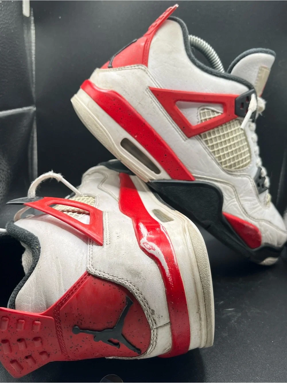 Air Jordan 4 fire red (2020) Boys size 7